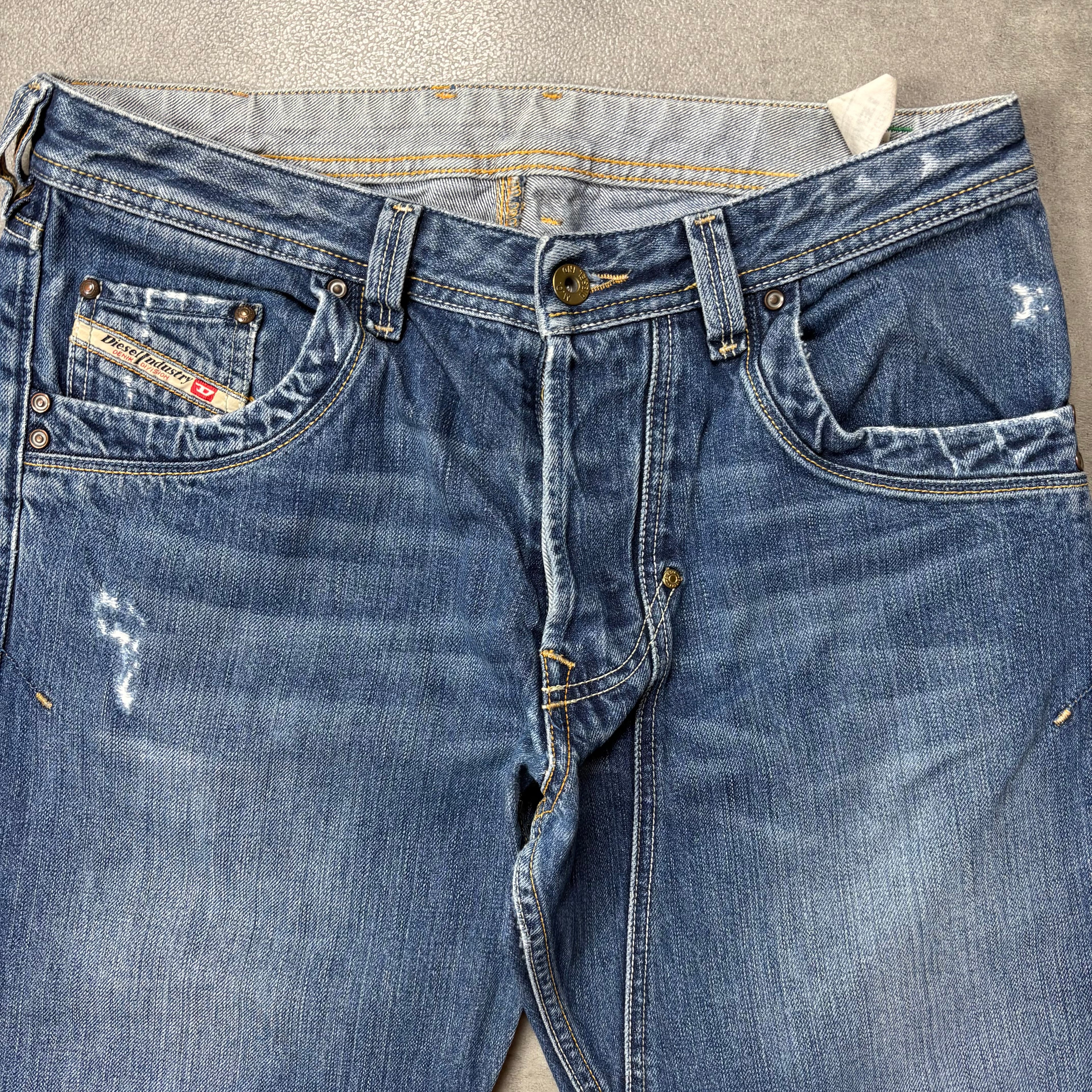 Diesel Straight Jeans (W31/L32)